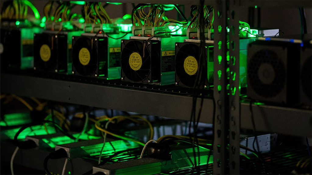 District Bitcoin - Hash it Out: Mining Decentralization with Braiins